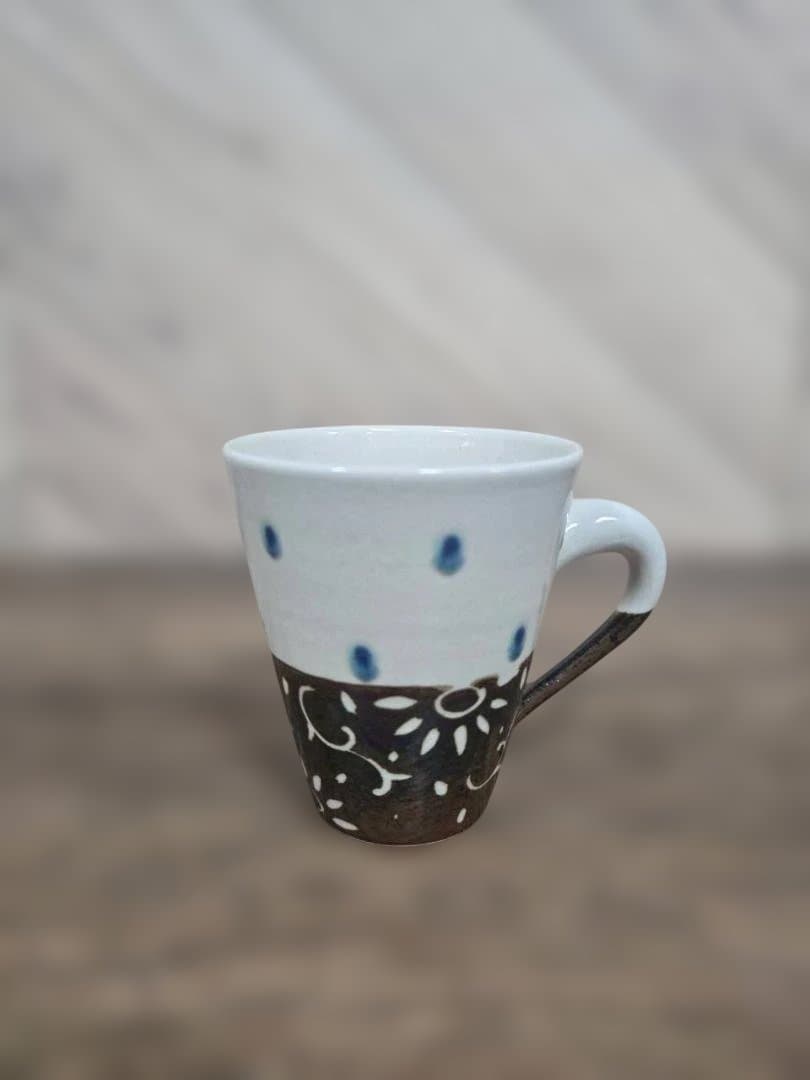 高江洲陶磁器　マグカップ　唐草/青・茶　2個セット