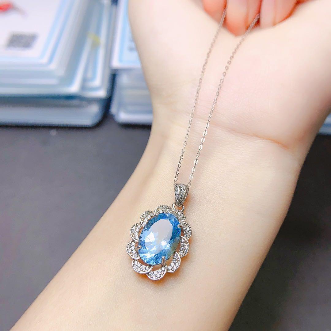 希少大粒トパーズぺンダントs925シルバー