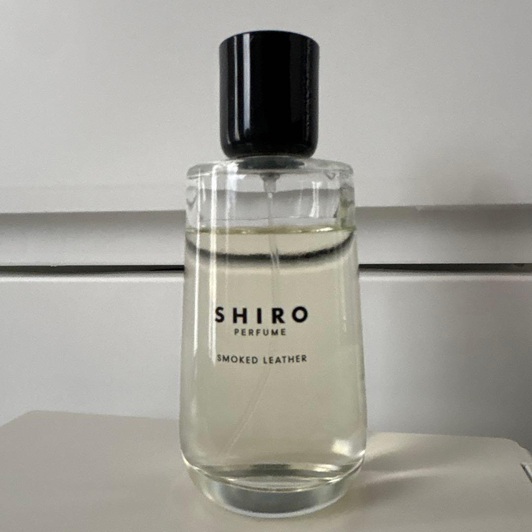 SHIRO SMOKED LEATHER 香水