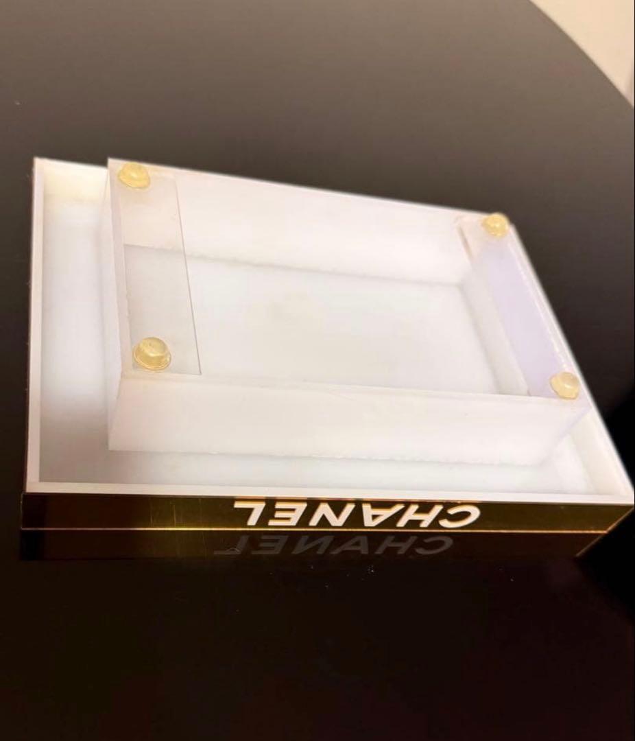 CHANEL アクリルトレイ