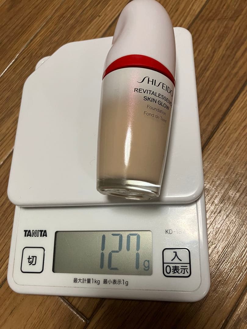 ファンデーション SHISEIDO REVITAL ESSENCE SKIN GLOW 130