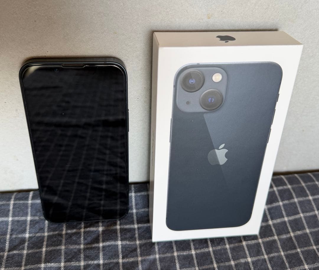 iPhone 13 mini ミッドナイト128GB SIMフリー ケース付き！