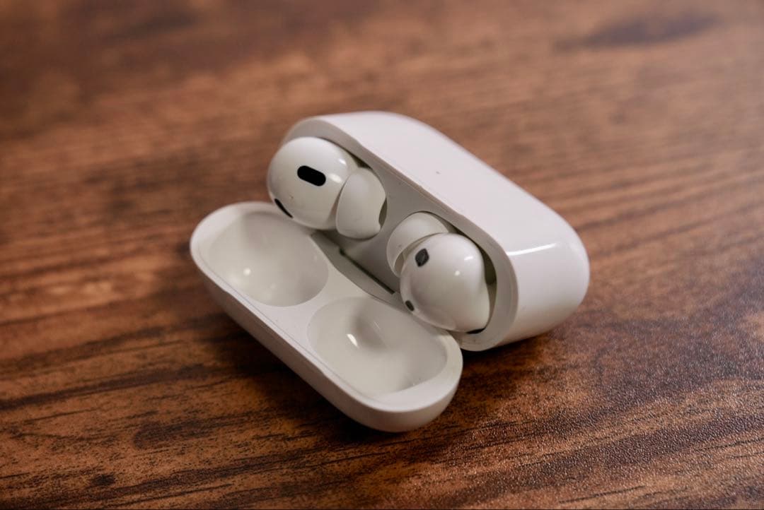 AirPods Pro2本体 ホワイト USB-C充電ポート