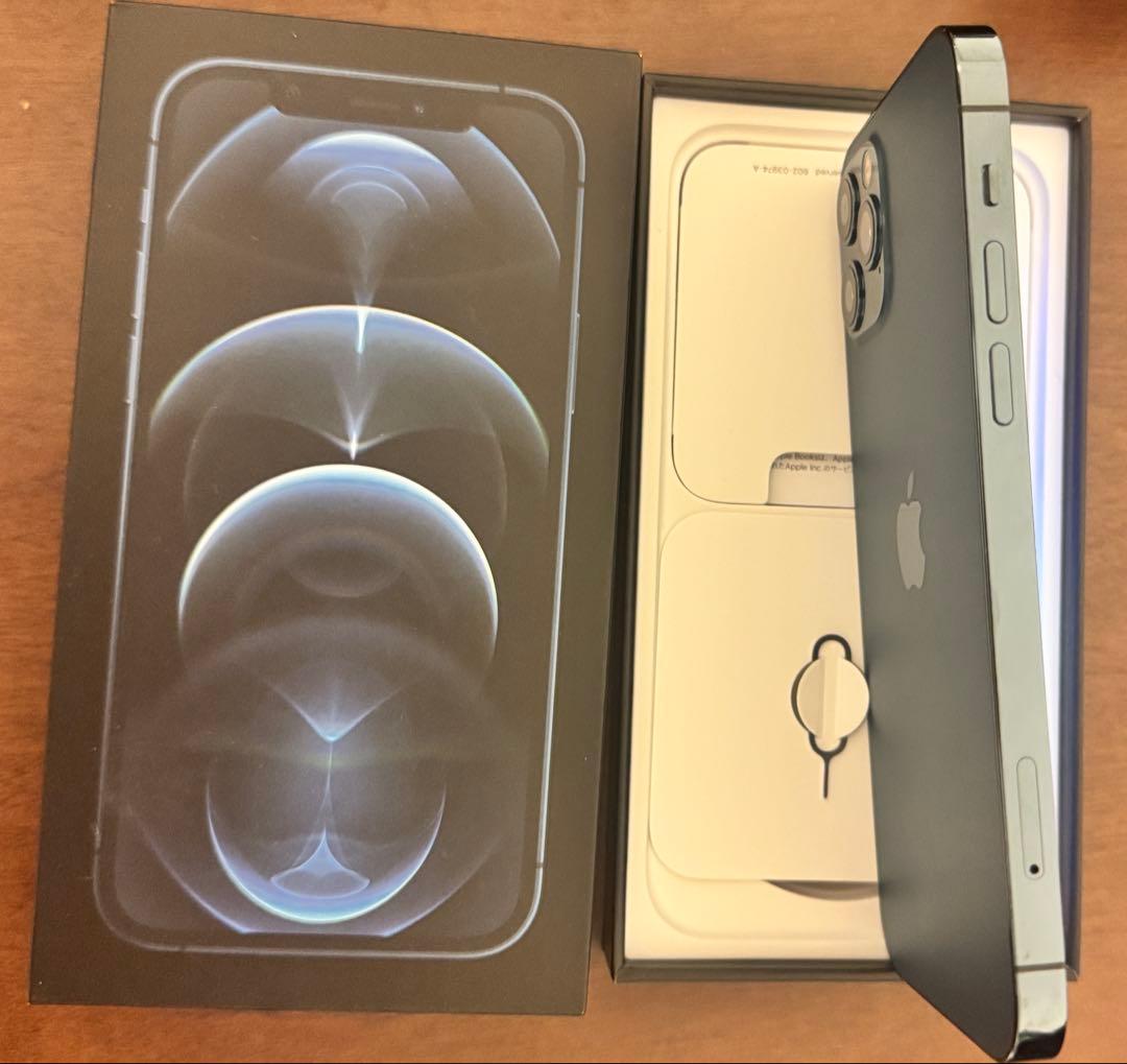 美品Apple iPhone 12 Pro 128GB 傷なし