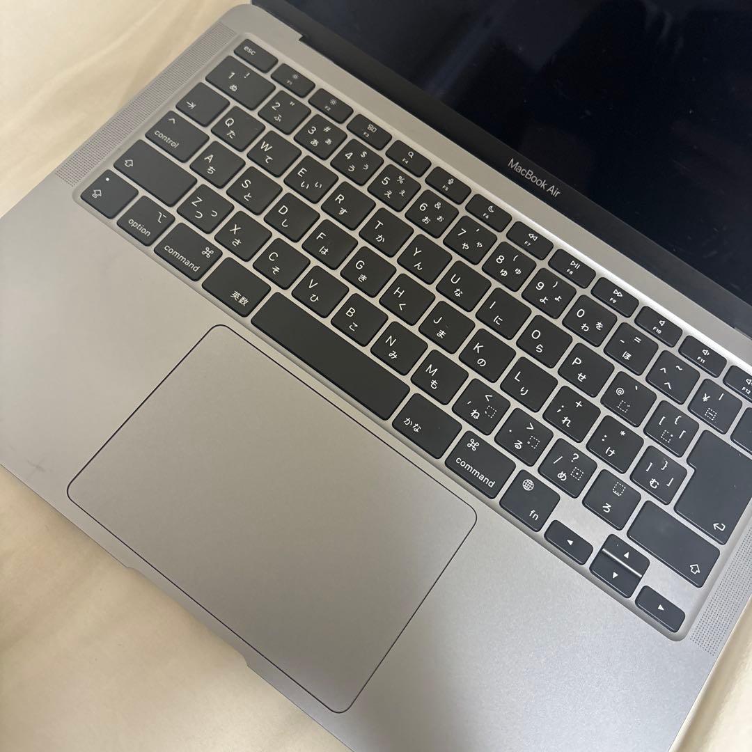 Apple MacBook Air M1 13インチ　メモリー8G 258G
