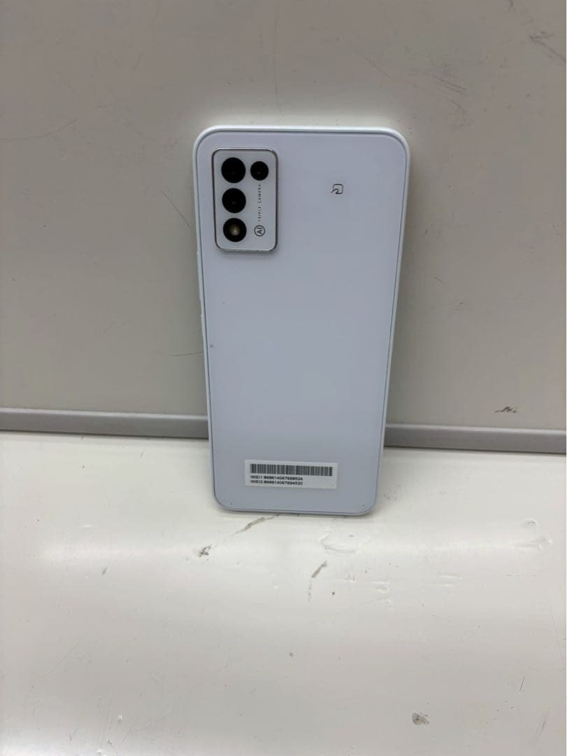 スマートフォン　Libero 5G III（A202ZT）64GB ホワイト