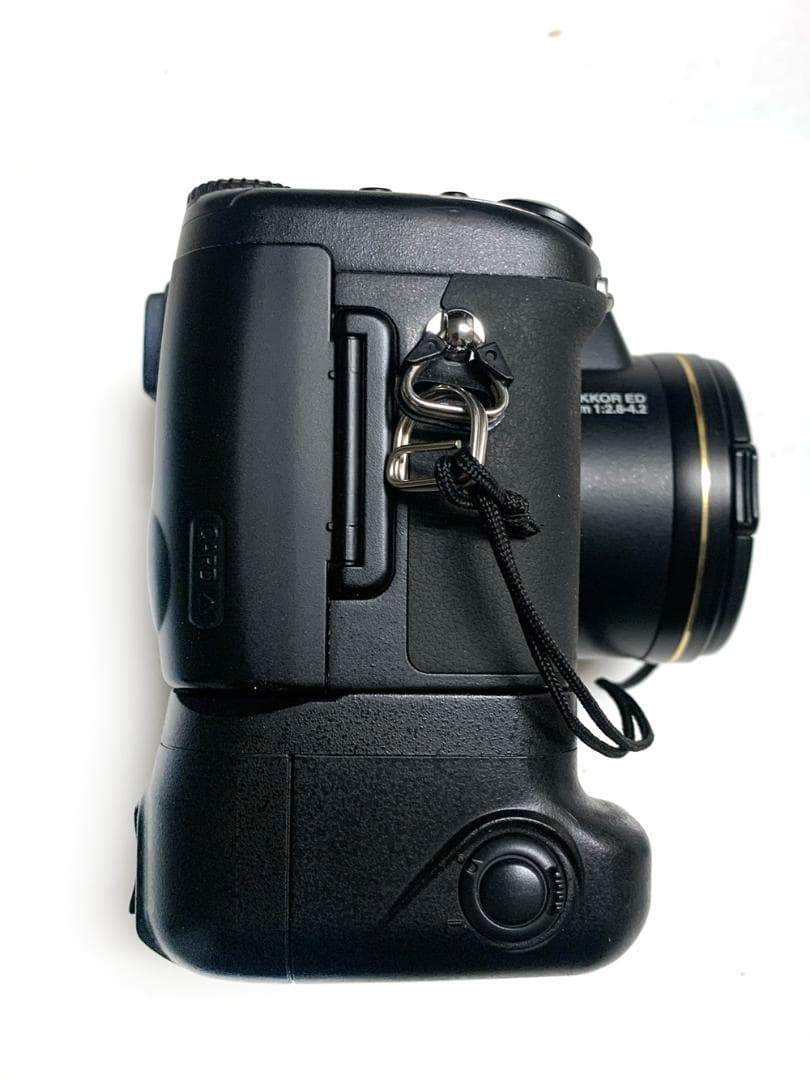 デジタルカメラ NIKON COOLPIX E5700 + MB-E5700
