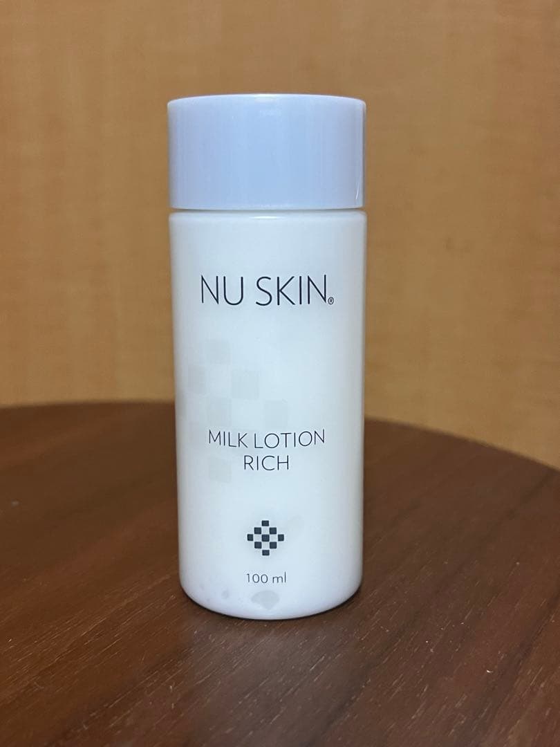 NU SKIN Q10スキンローション150mlと、ミルクローションのセット