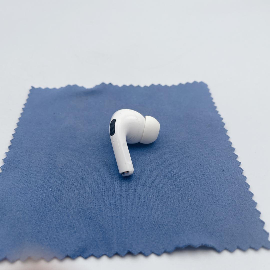 【概ね美品】Apple純正 AirPodsPro 第2世代 右耳のみ A3047