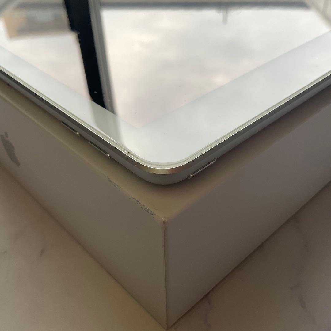 【極美品】Apple iPad 第6世代 Wi-Fi 128GB