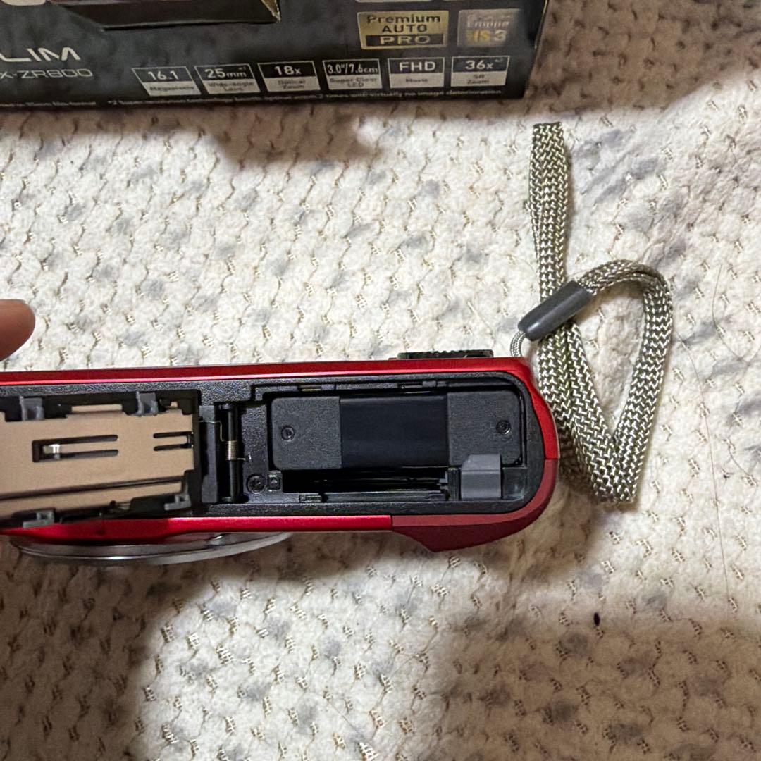 M*A様 【美品】CASIO デジタルカメラ　EXILIM EX-ZR4000レ