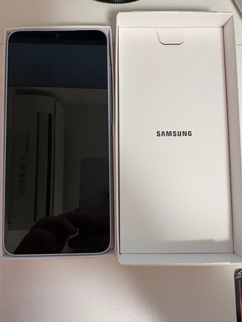 Samsung Galaxy A25 5G ホワイト 本体