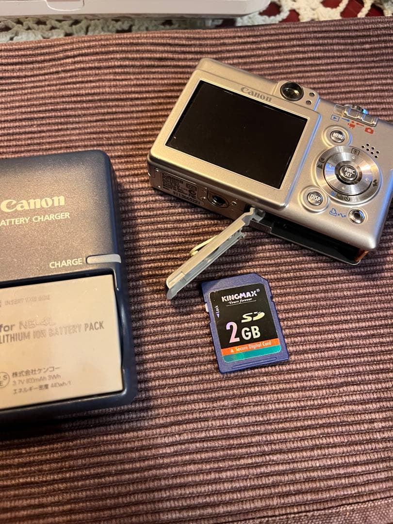 Canon IXY DIGITAL50 4.0メガピクセル　デジカメ　他