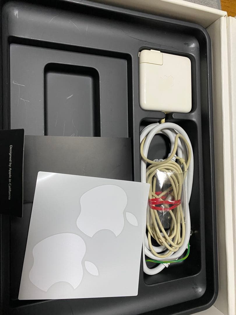 Apple MacBook Proシルバー 本体と付属品 一式 ジャンク扱い