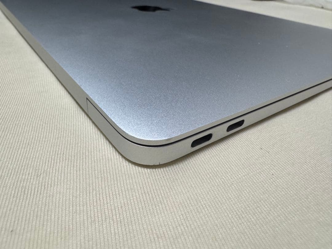 MacBook Air M1 16GB 256GB シルバー