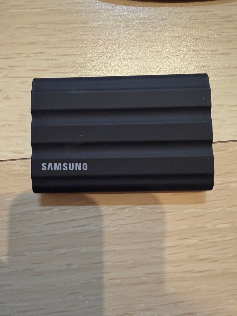 サムスン ポータブル SSD T7 Shield 4TB 1050MB/s 防水