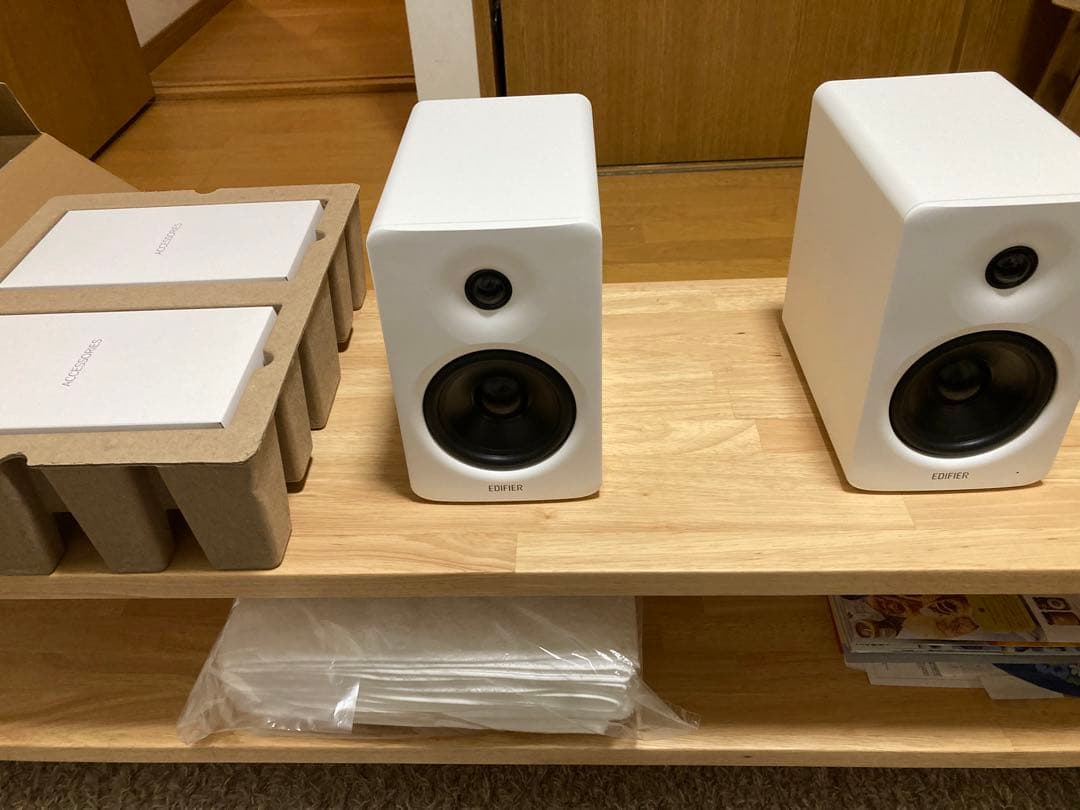 EDIFIER M90 100W RMS ホワイトスピーカー