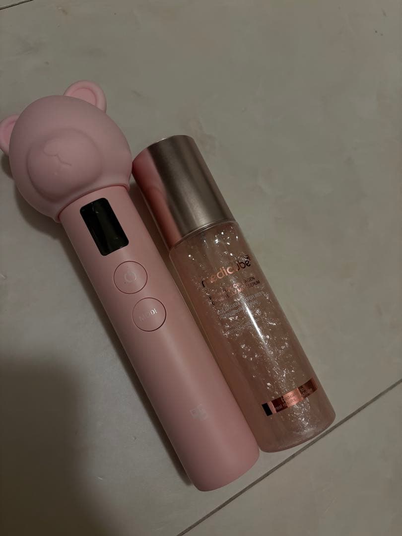 メディキューブ　クマヘッド付き美顔器本体のみと保湿ミストセット
