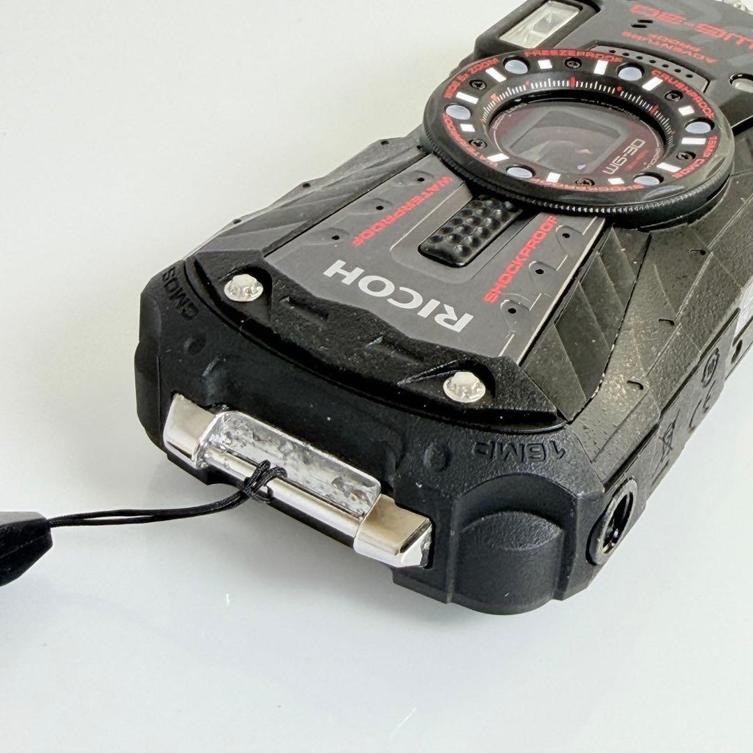 M523❀美品 RICOH WG-30 デジカメ 本体 コンデジ 黒 防水