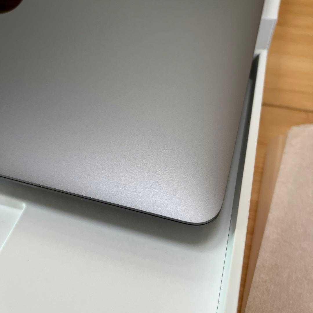 MacBookAir 2020 M1 8GBメモリ　258GB 13inch