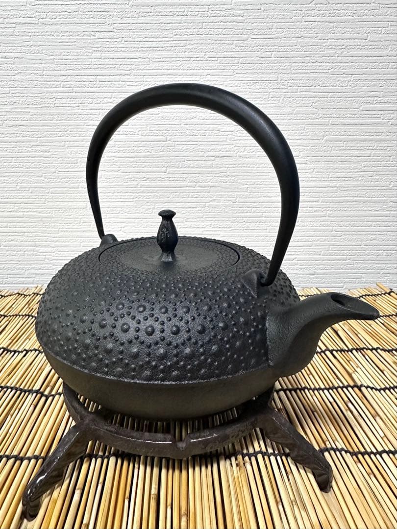 ＵＳＥＤ、良品　南部盛榮堂ＯＩＧＥＮ丸平丸亀甲　メーカー保証ＩＨ対応品　南部鉄瓶