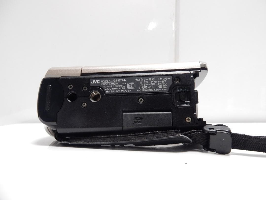 希少　動作品　大人気　JVC ビクターエブリオ ビデオカメラ GZ-E77