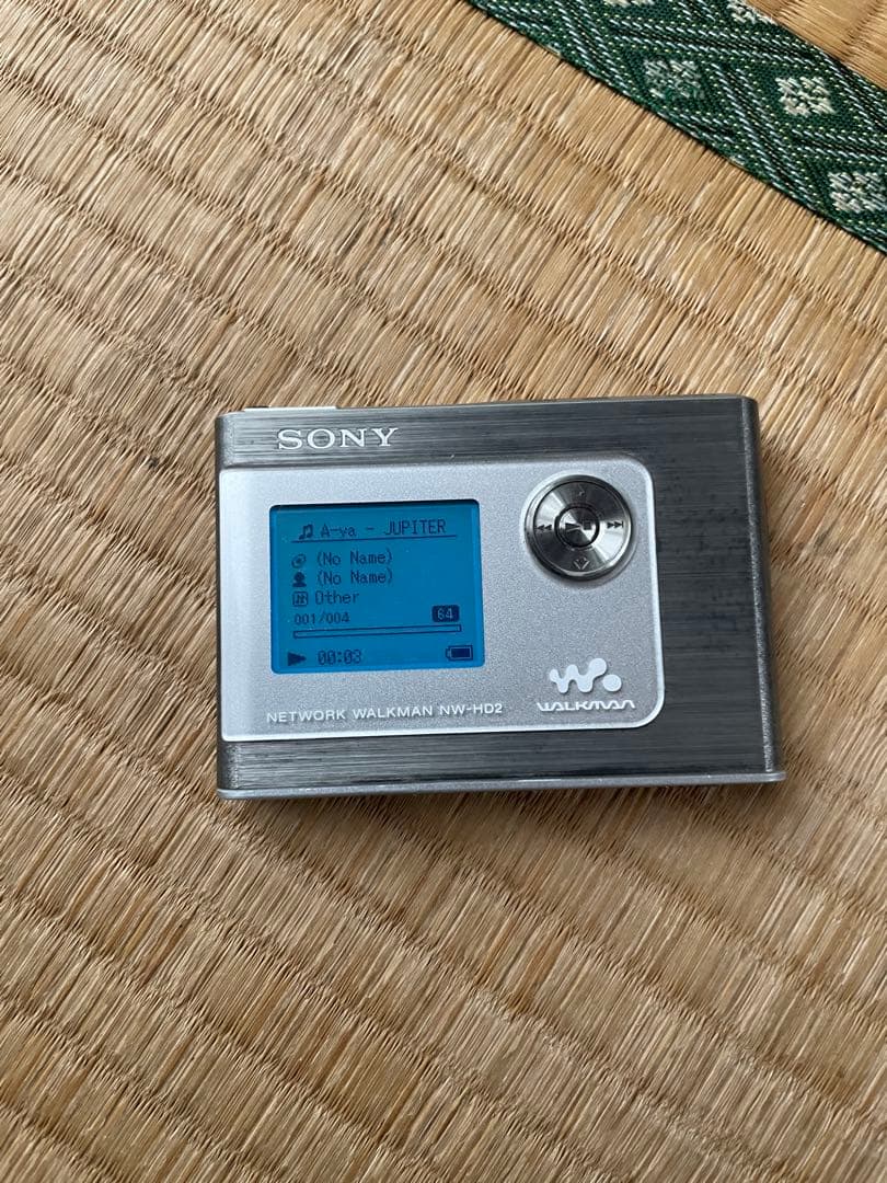 SONY NW-HD3とNW-HD2、クレードルのセットです。 ジャンクです。