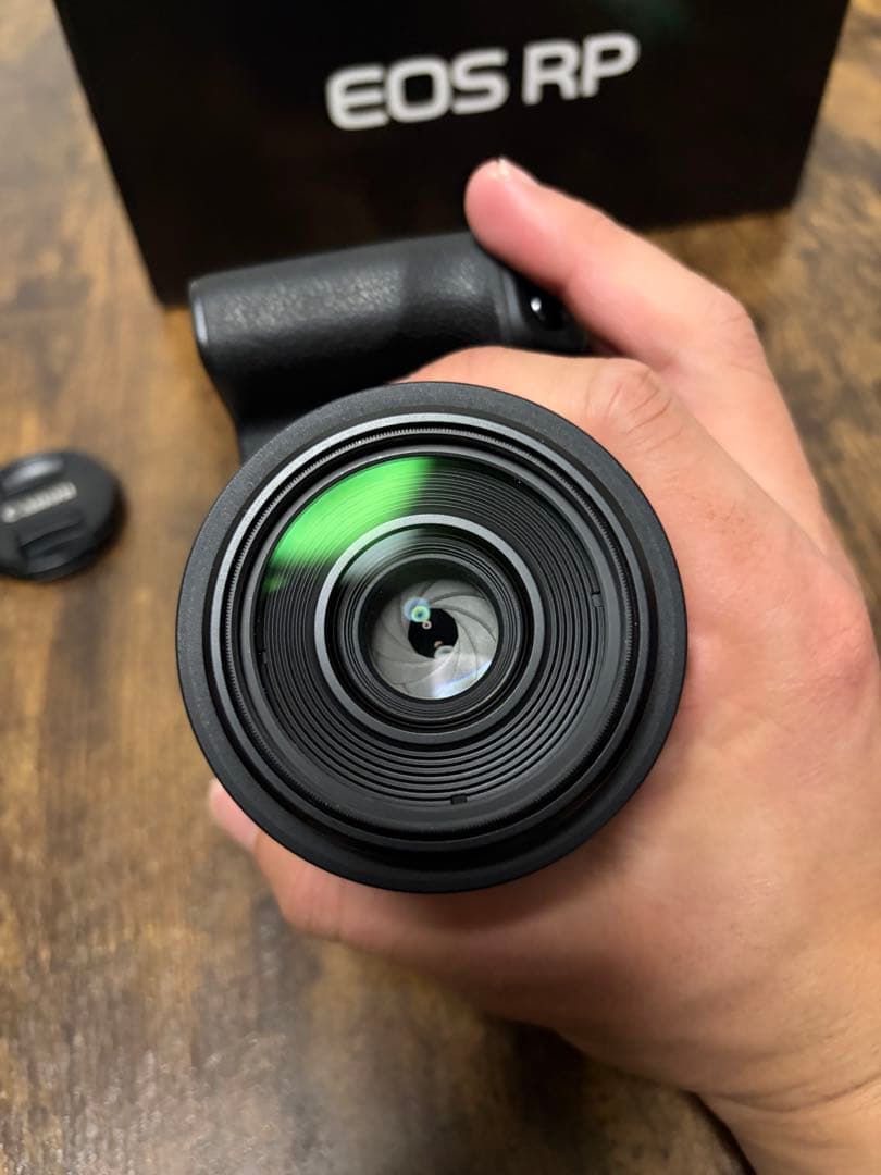 Canon EOS RP ミラーレスカメラ rf35mmレンズ付き