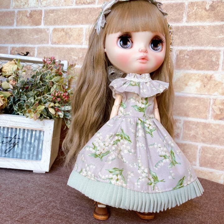 ハンドメイド　ネオブライスサイズ　ワンピース&ヘッドドレスセット　スズラン
