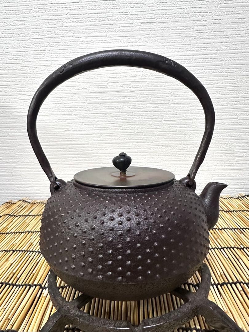 未使用品　敬典工房正寿堂山正　人間国宝髙橋敬典作　斑紫蓋　南部鉄瓶　南部鉄器