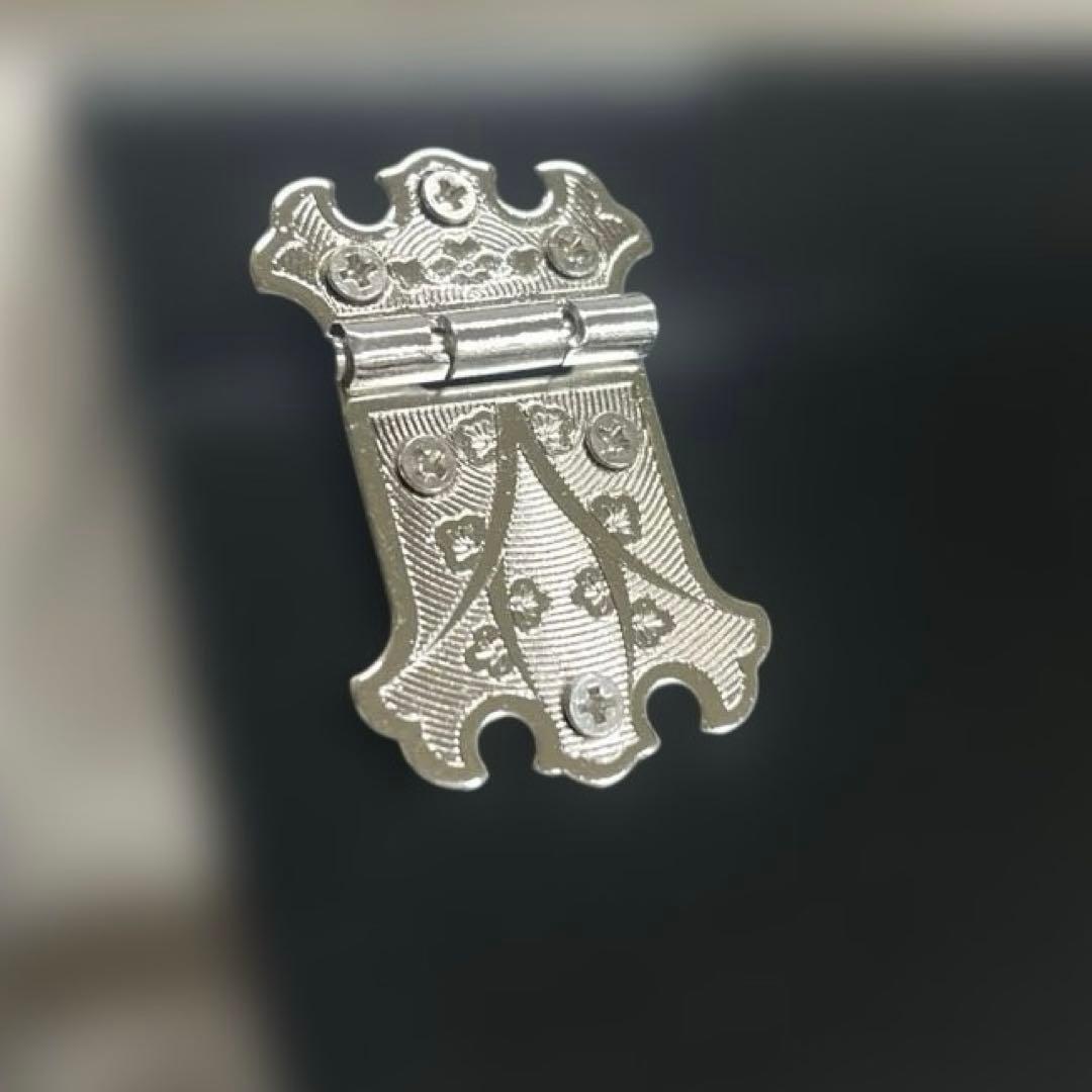 【美品】螺鈿細工　ジュエリーボックス　伝統工芸品　韓国　蝶　漆器