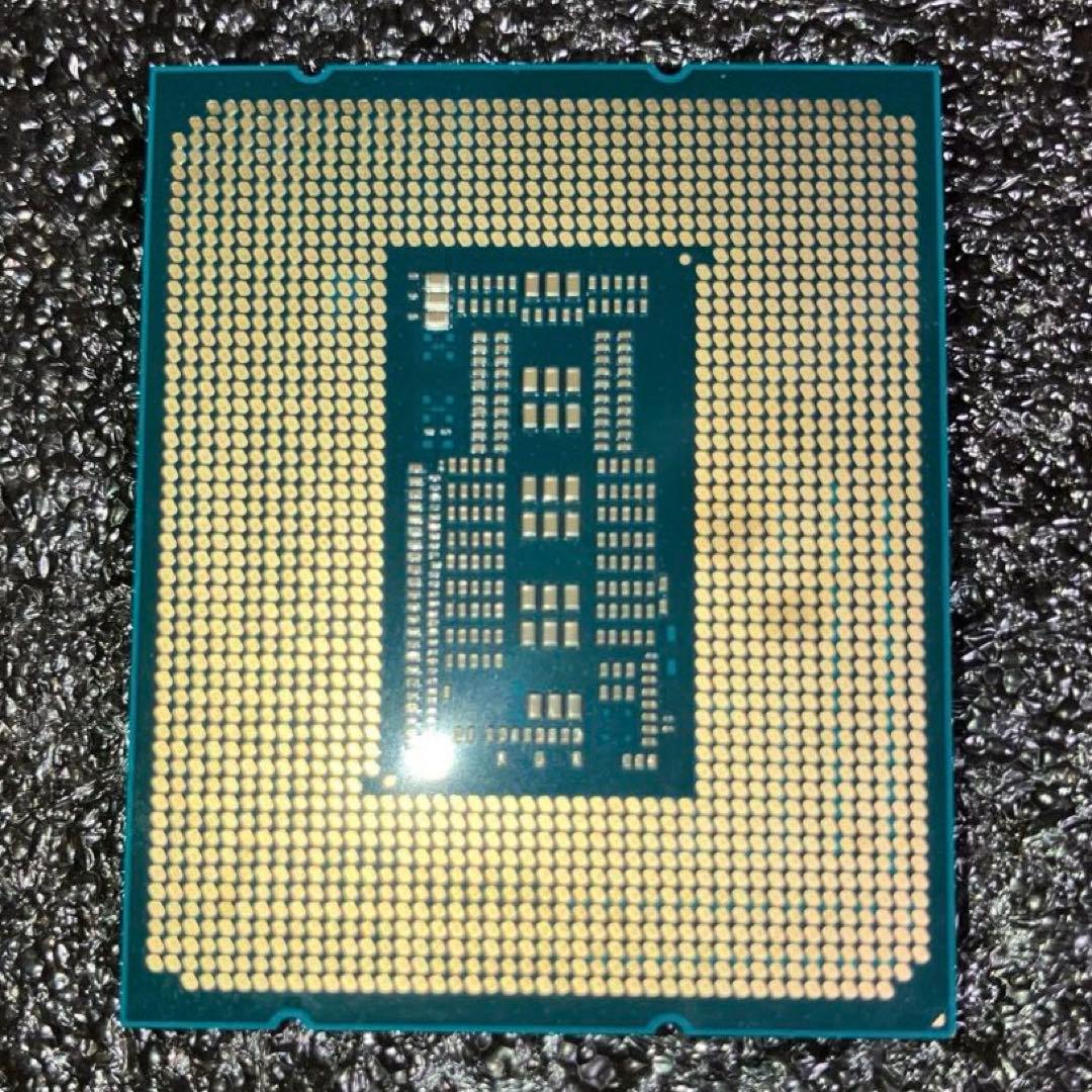 【値下げ中‼️】Intel core i7-13700F CPU