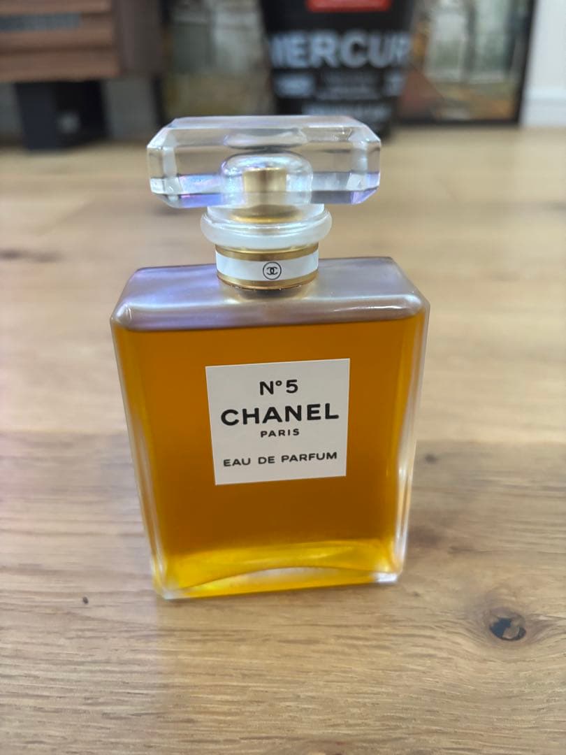 CHANEL シャネル N°5 Eau de Parfum 100ml