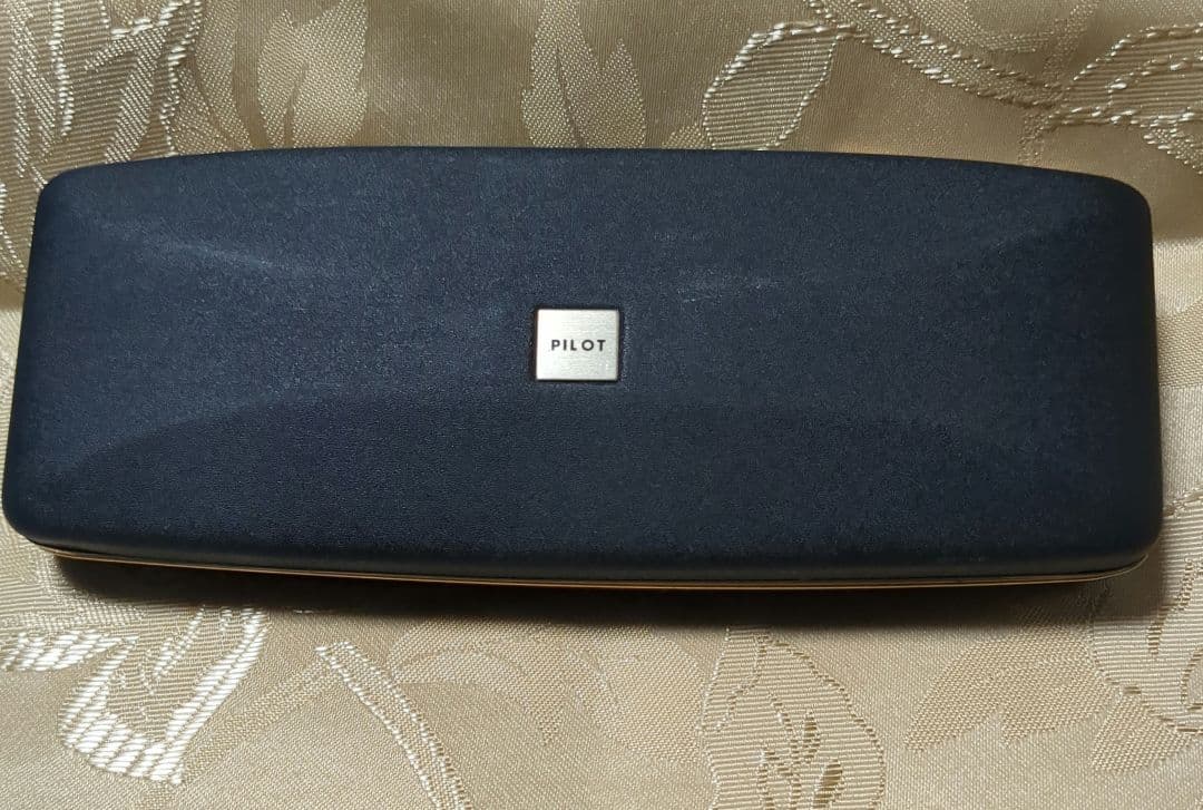 PILOT 万年筆　PLATINUM SILVER　中古品