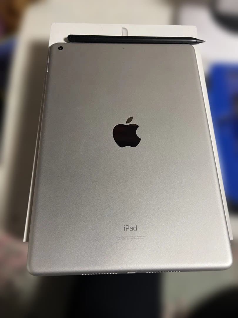 【美品】iPad 第9世代　箱付き　スタンド、ケース、タッチペンなど付けます!