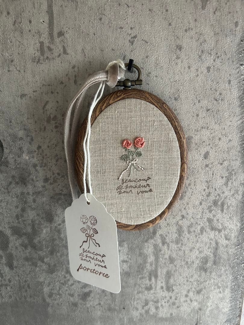 poritorie オーバルフレーム 額 植物図鑑風 バラの刺繍
