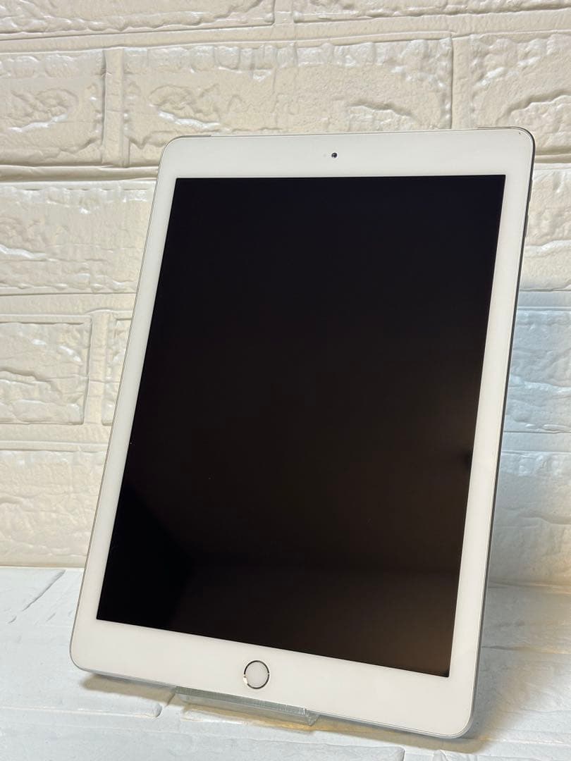 【美品】iPad 第5世代 Wi-Fi + Cellular A1823