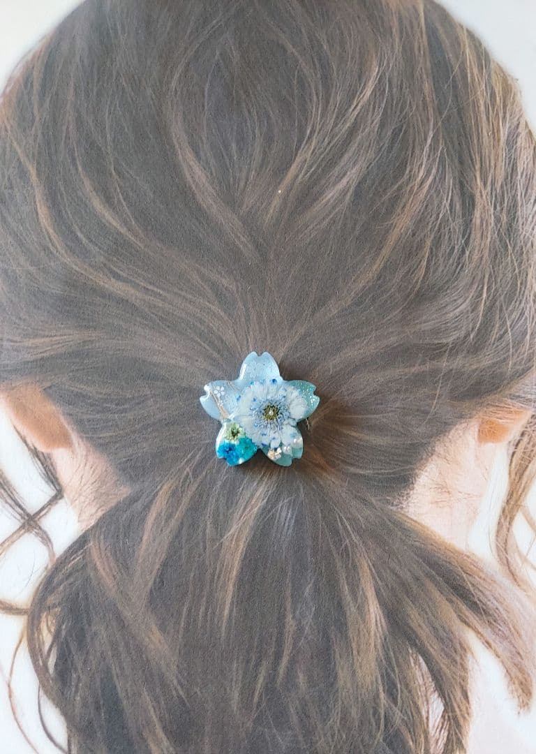 【1478】レジン　マトリカリア　ヘアゴム　ポニーフック　ブロ―チ　ハンドメイド