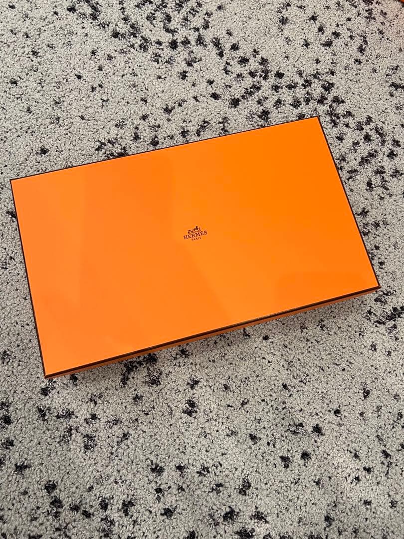 HERMES オレンジ バスタオル 箱付き