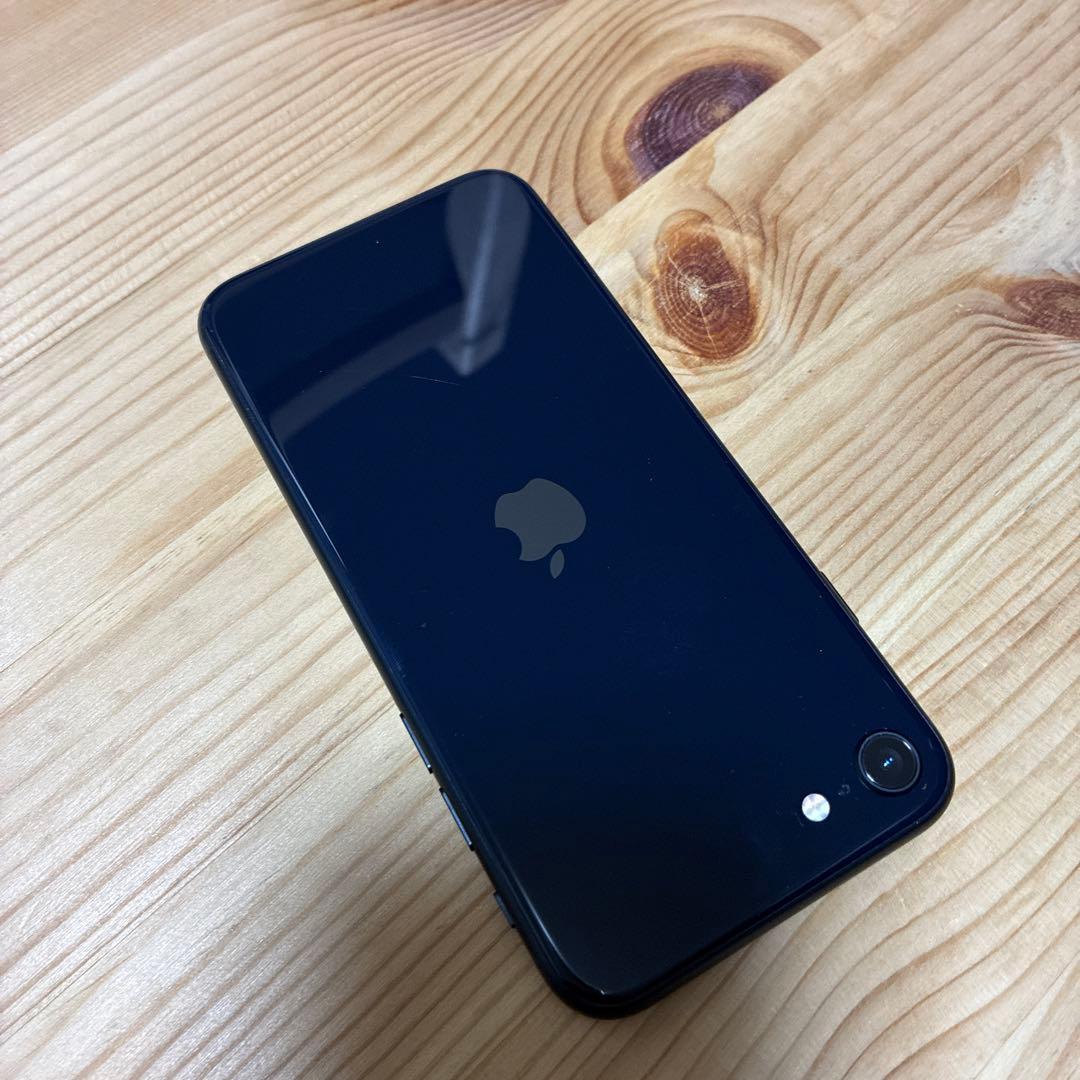 み*様 iPhone SE 第三世代　64GB SIMフリー　バッテリー100%