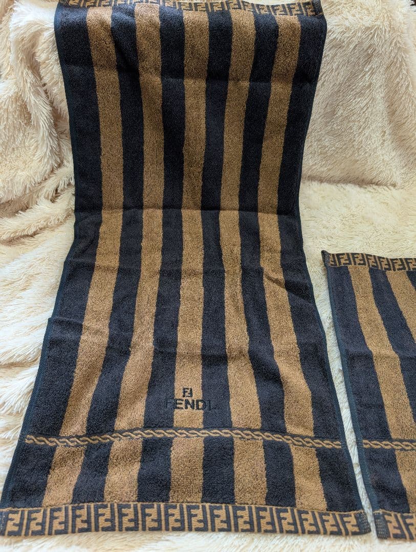 新品 FENDI タオルセット 新品未使用(箱付きは7,200円です)