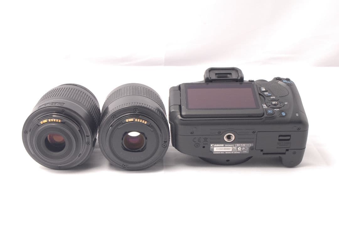 Canon EOS Kiss X5 ★ 一眼レフカメラ★望遠レンズ付☆Wレンズ☆