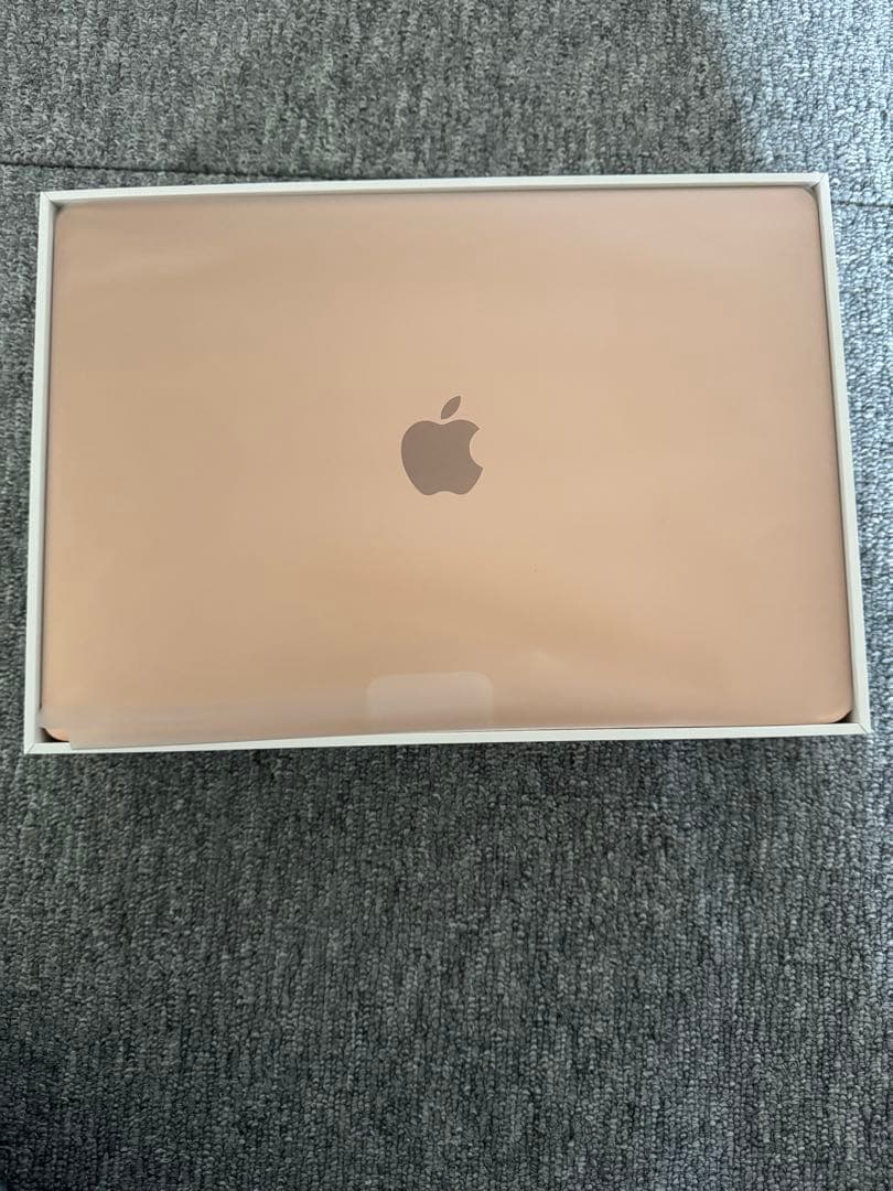 美品 MacBook Air 2020 13インチ ゴールド 8GB/512GB