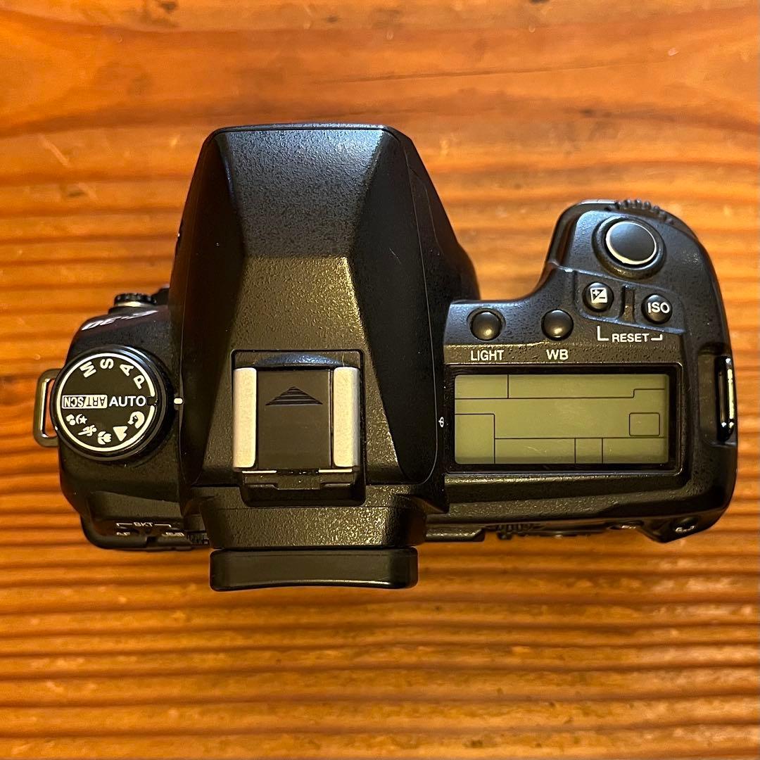 OLYMPUS E-30 デジタル一眼レフ フォーサーズ機　本体+付属品有り
