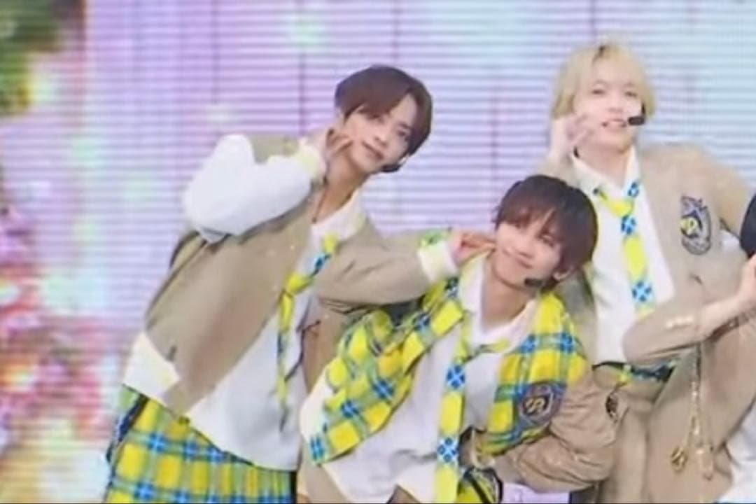 ゆー　なにわ男子　ちびぬい　衣装　服
