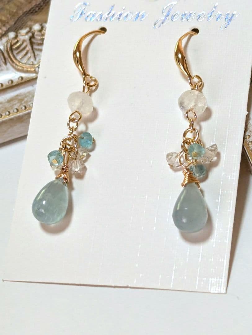 新作☆天然石シンデレラアクアマリン＆天然石のピアス　14kgf
