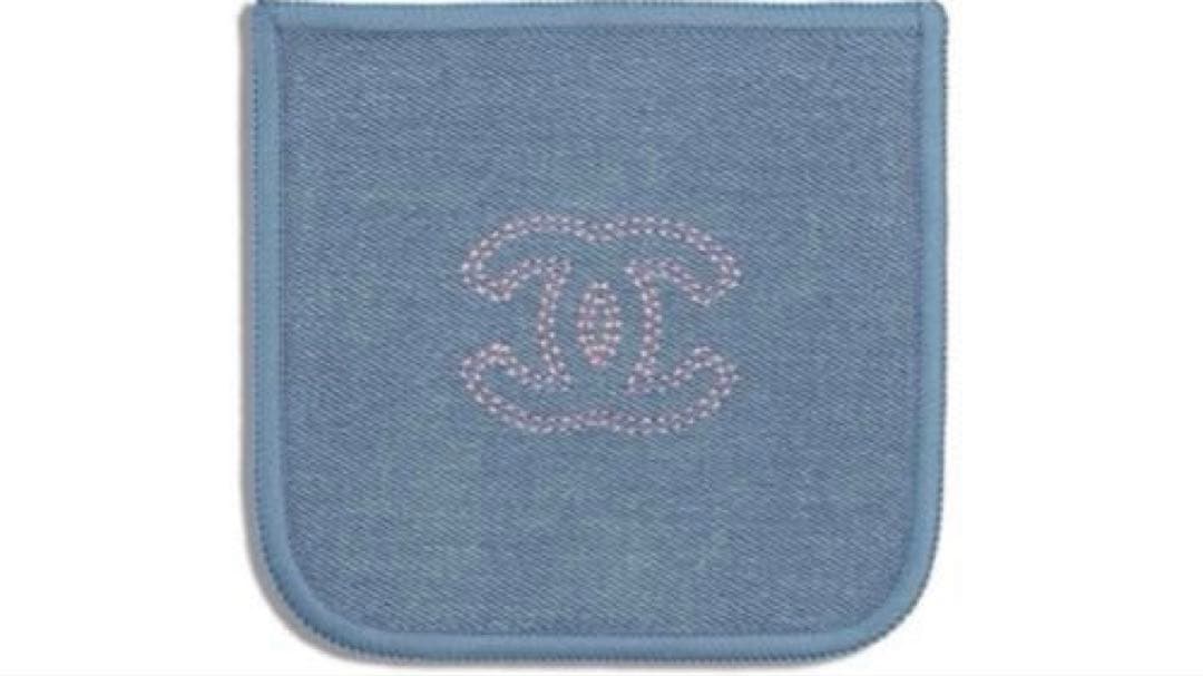 ラスト1点のみ！CHANEL レ キャトル オンブル 19 デニム ドリーム