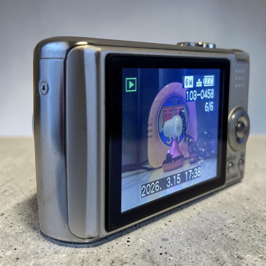 【超美品】 Panasonic LUMIX DMC-FX01-S シルバー