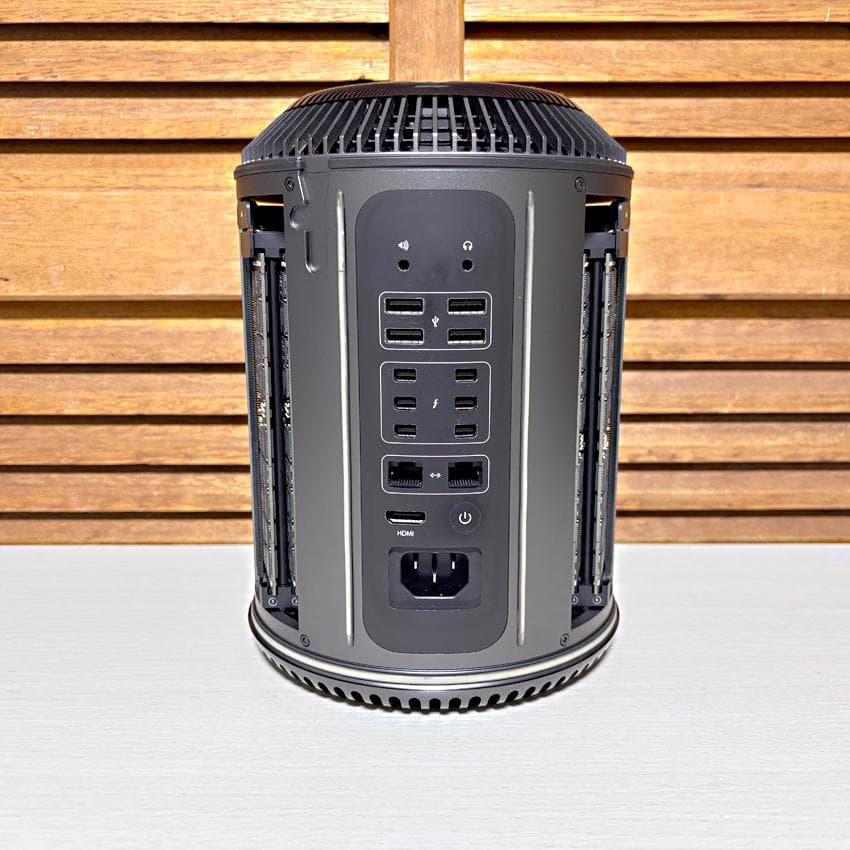 Mac Pro(Late 2013)　 3.0GHz・64GB・1TB