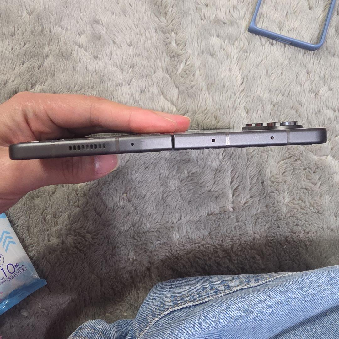 Samsung galaxy Zfold 5 本体　SIMフリー